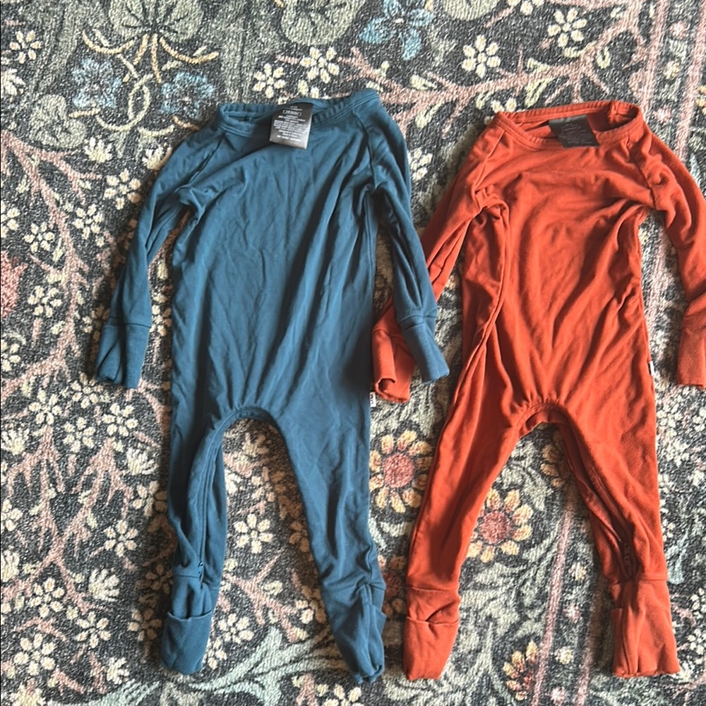 2 Little Sleepies lunaluxe fabric crescent zippies- size 3-6 months